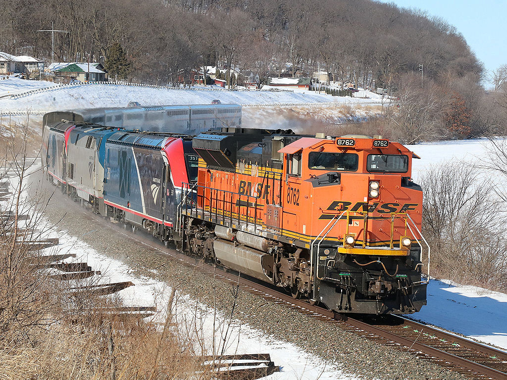 BNSF 8762